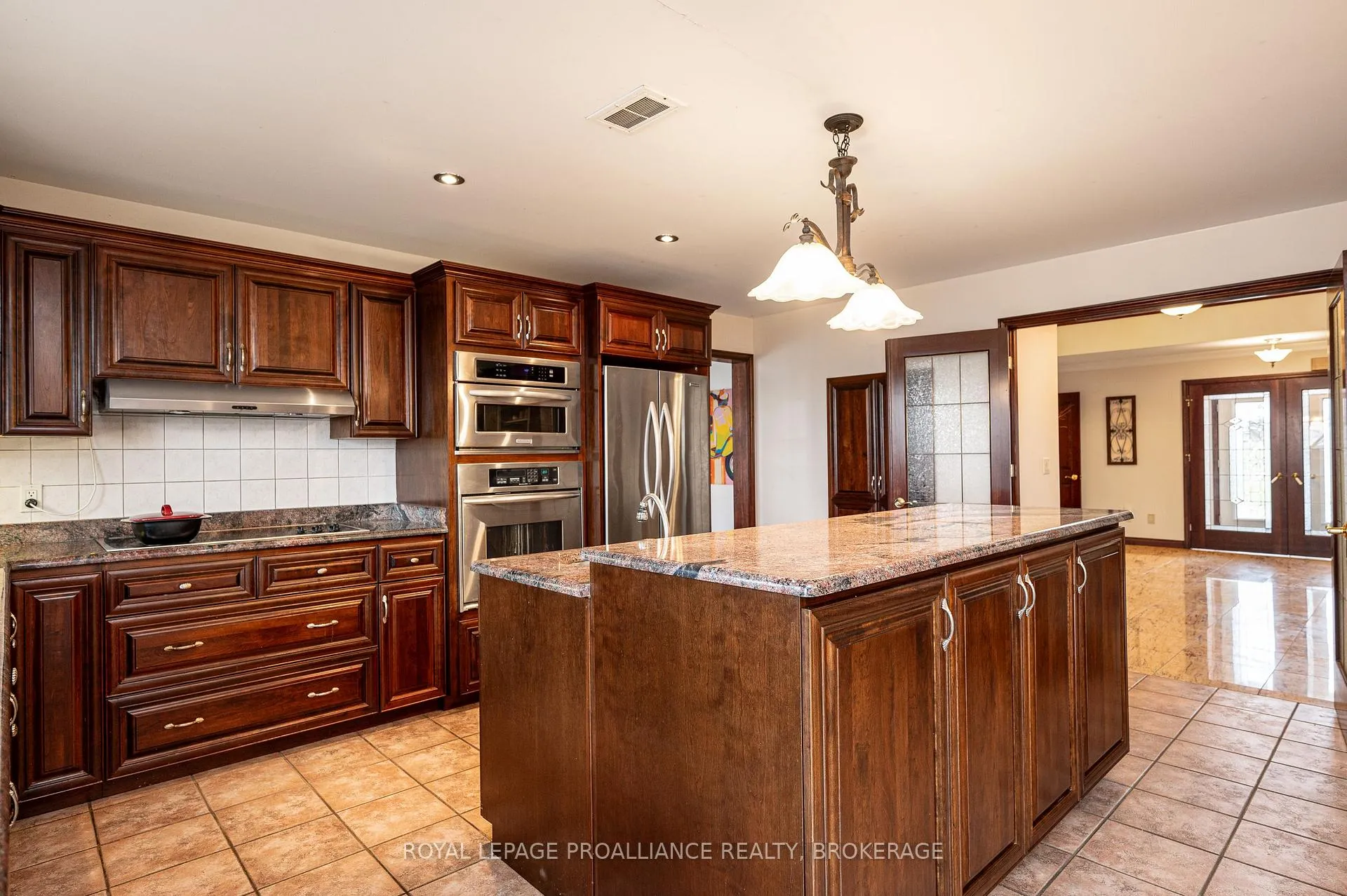 Photo 17 of 4734 Lakeside Lane, Loyalist, Lennox and Addington - South — HOMEH