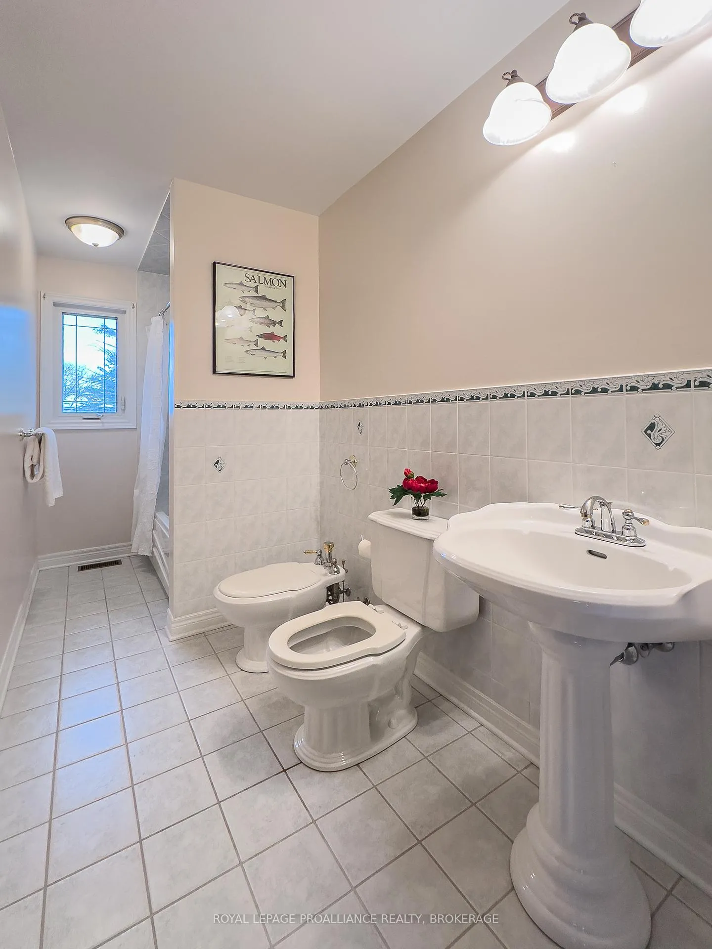 Photo 28 of 4734 Lakeside Lane, Loyalist, Lennox and Addington - South — HOMEH