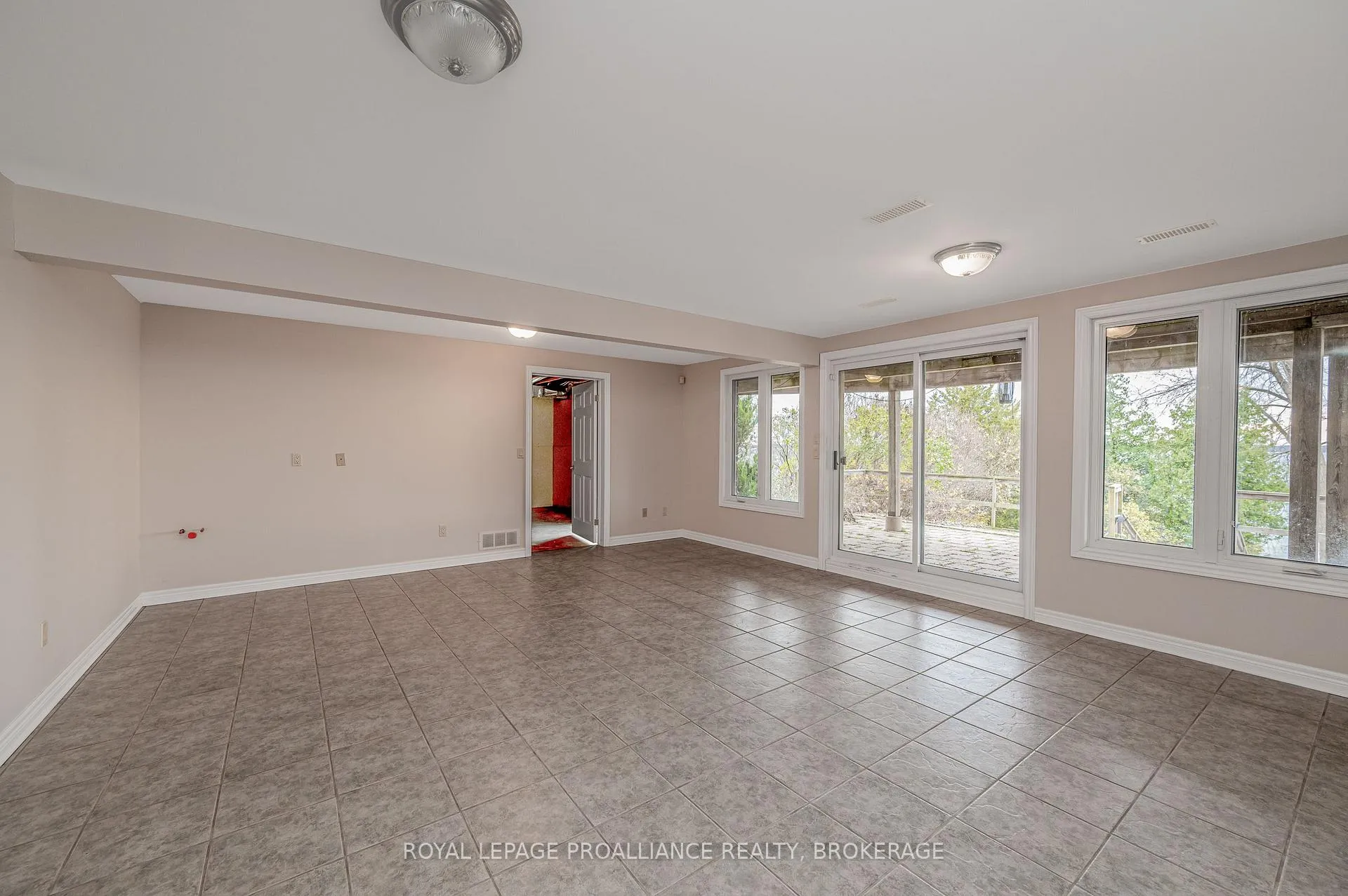 Photo 35 of 4734 Lakeside Lane, Loyalist, Lennox and Addington - South — HOMEH
