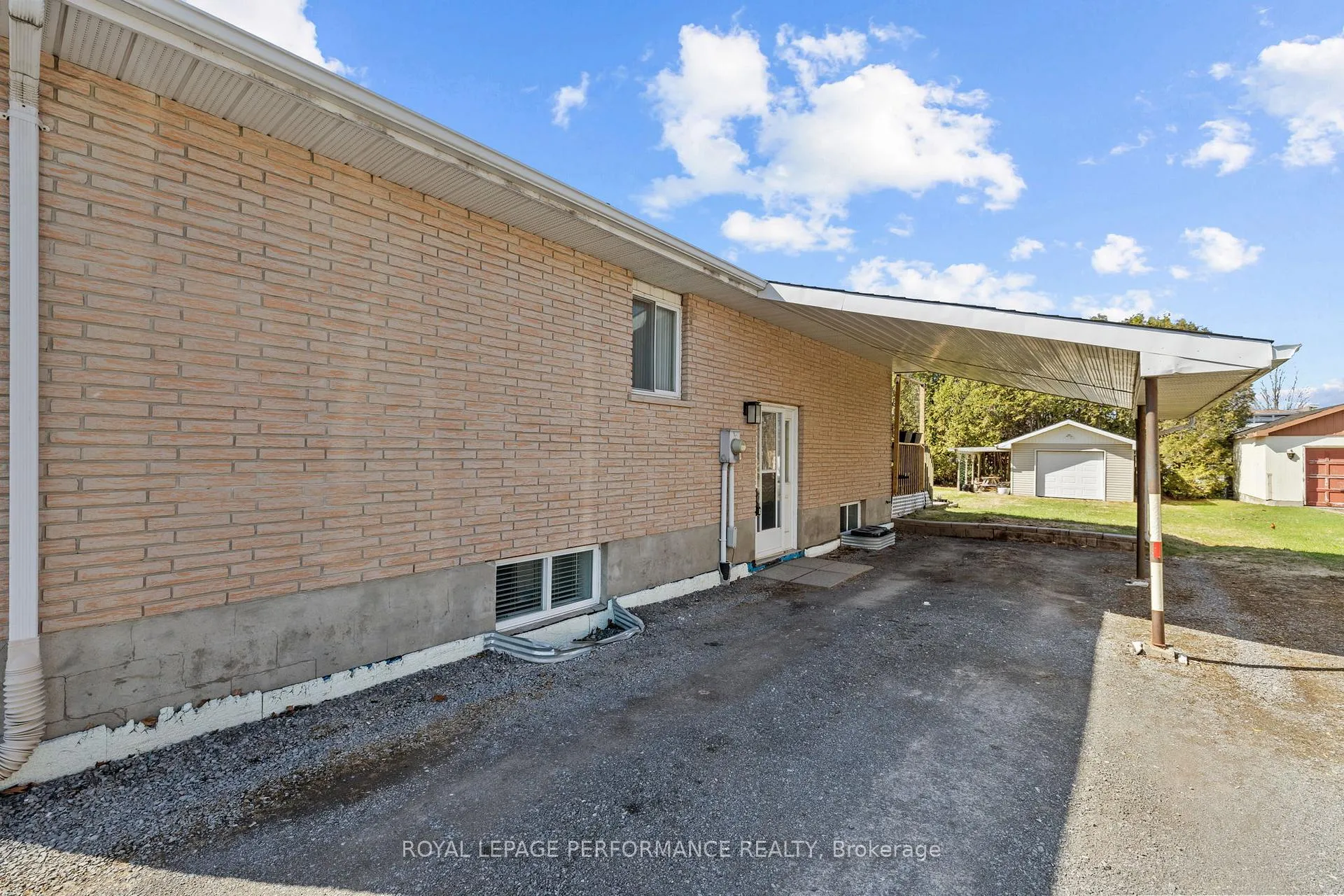 Photo 8 of 677 Principale Street, Casselman — HOMEH