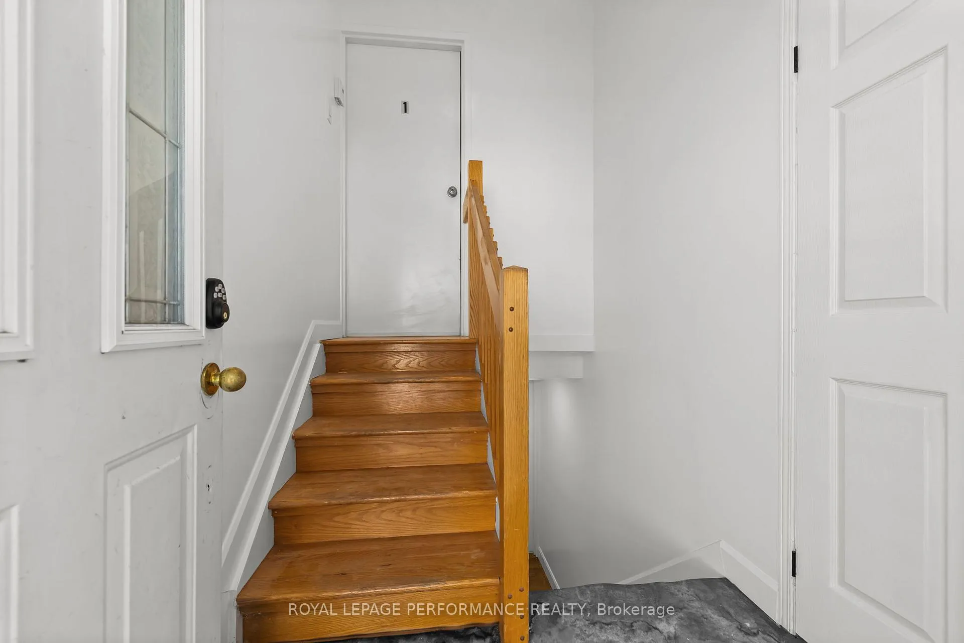 Photo 9 of 677 Principale Street, Casselman — HOMEH