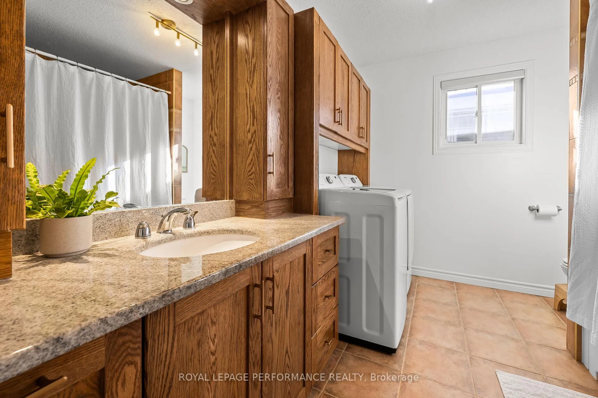 Photo 22 of 677 Principale Street, Casselman — HOMEH