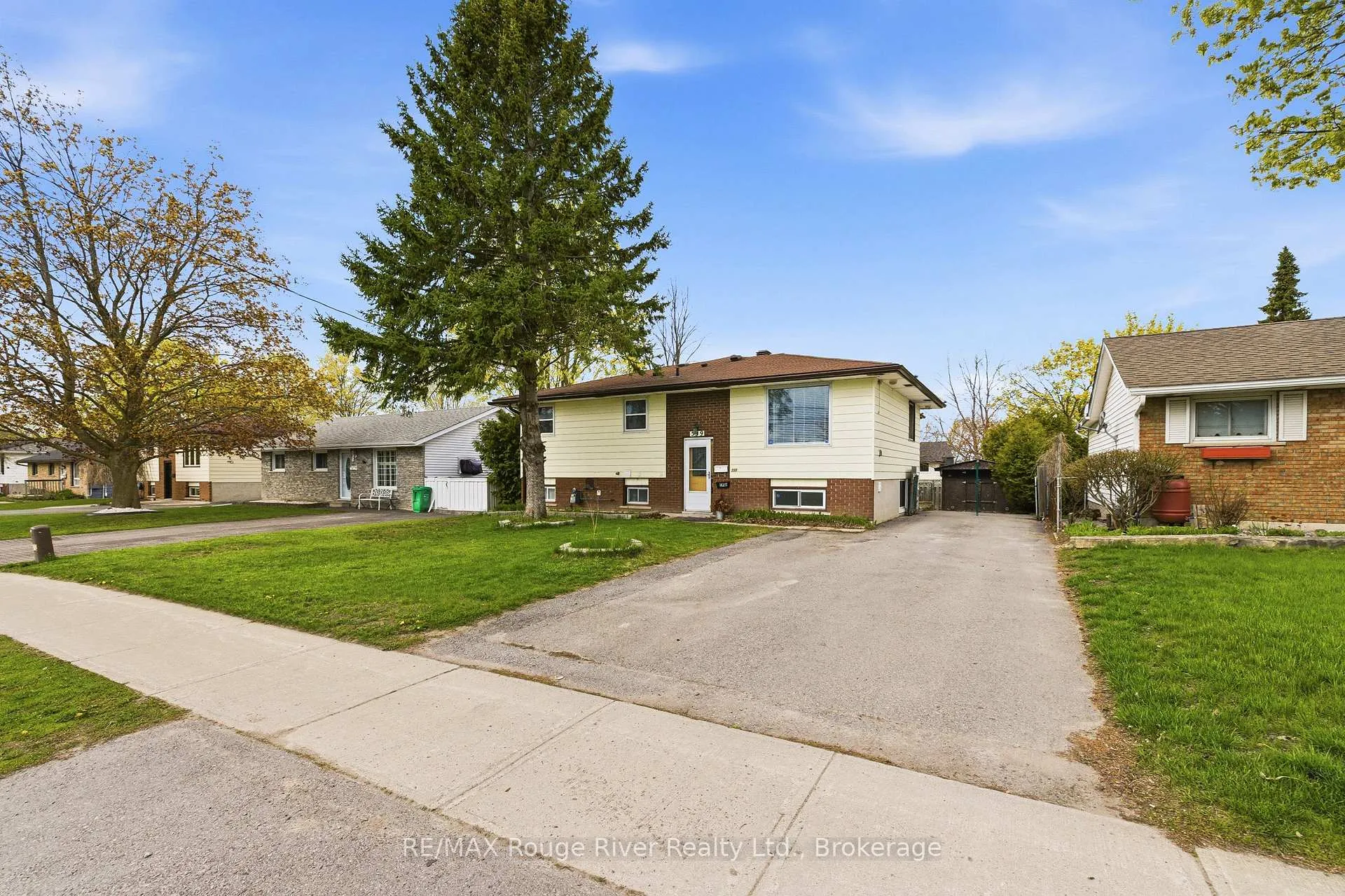 Photo 2 of Unit UNIT 2, 599 Otonabee Drive, Peterborough, Ashburnham Ward 4 — HOMEH