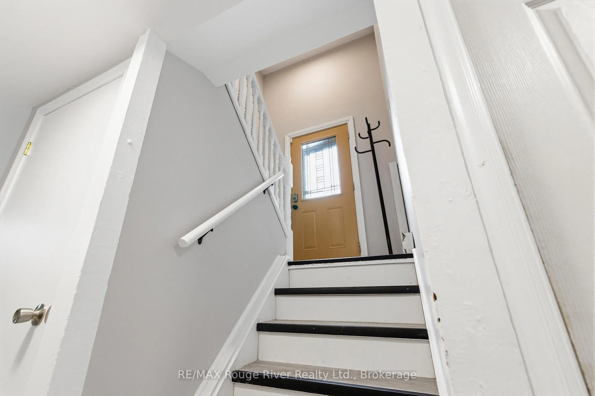 Photo 7 of Unit UNIT 2, 599 Otonabee Drive, Peterborough, Ashburnham Ward 4 — HOMEH