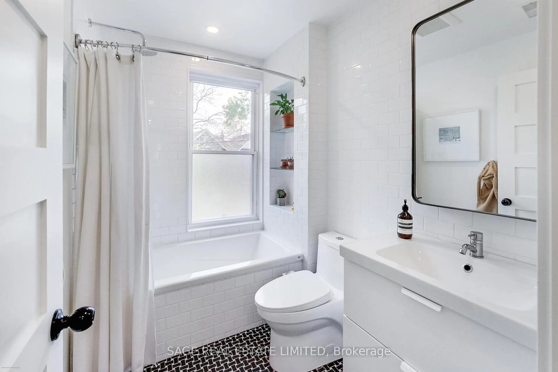 Photo 27 of 88 Galley Avenue, Toronto, Roncesvalles — HOMEH