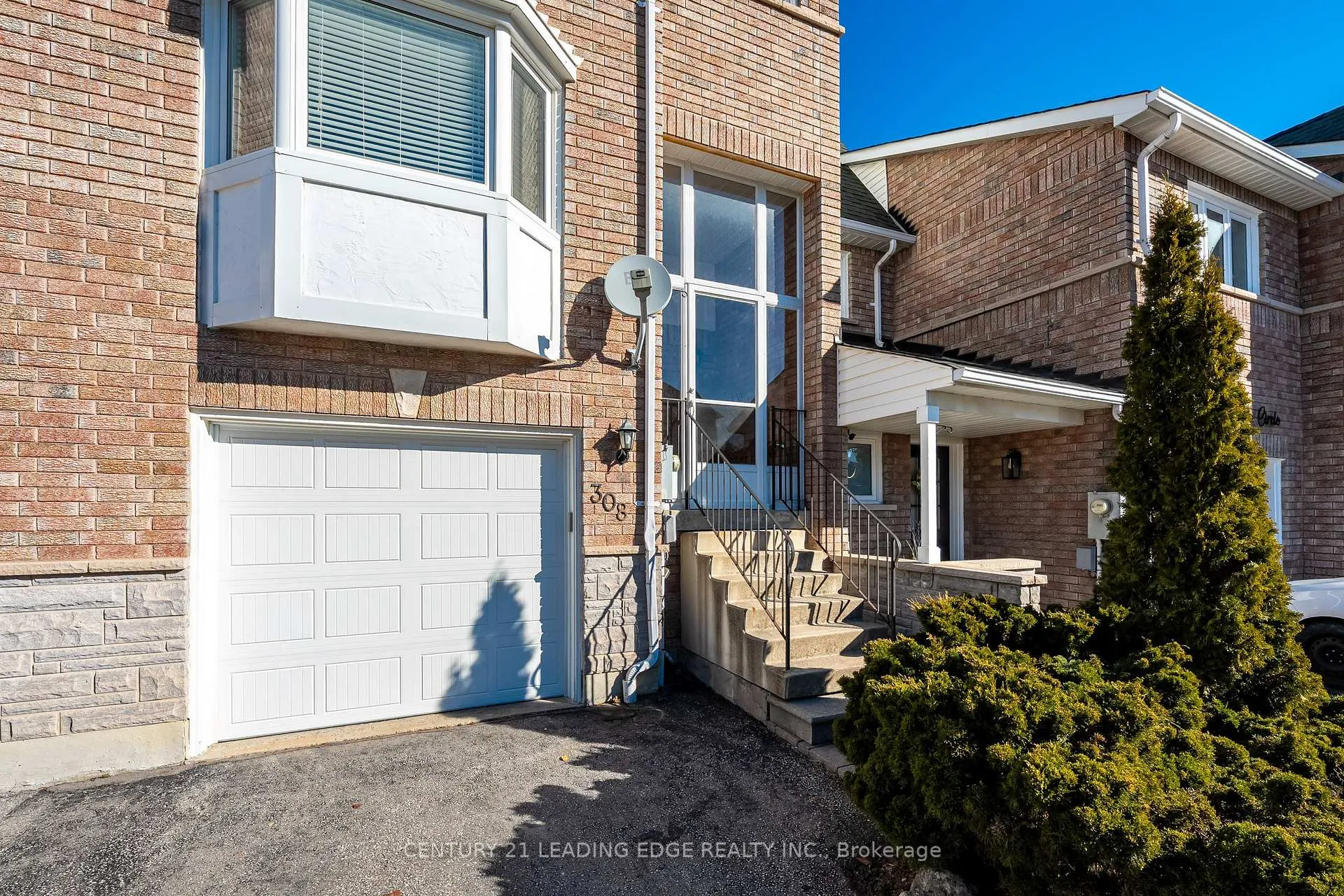 Photo 5 of 308 Sparrow Circle, Pickering, Highbush — HOMEH