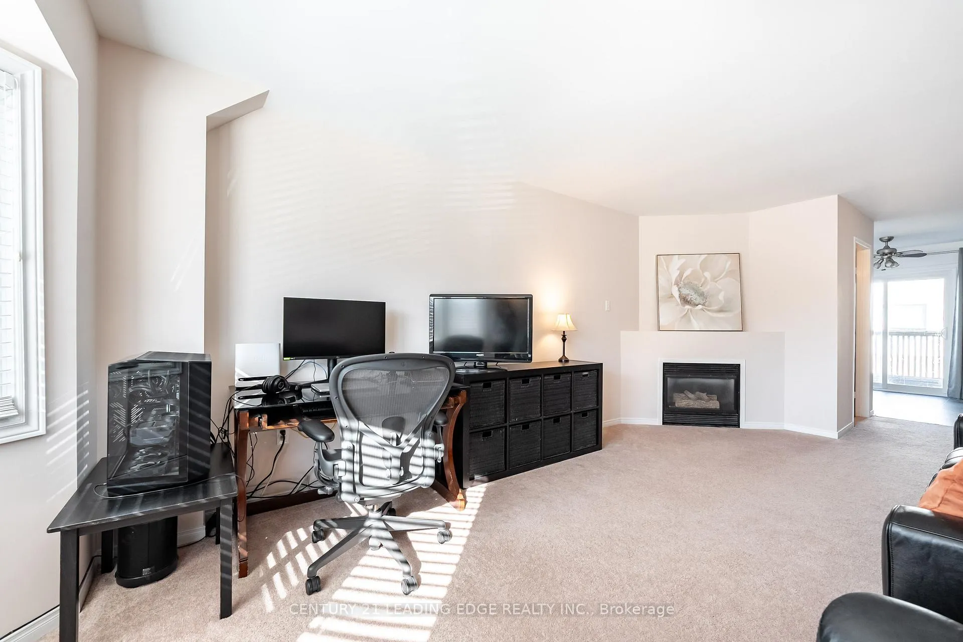 Photo 13 of 308 Sparrow Circle, Pickering, Highbush — HOMEH