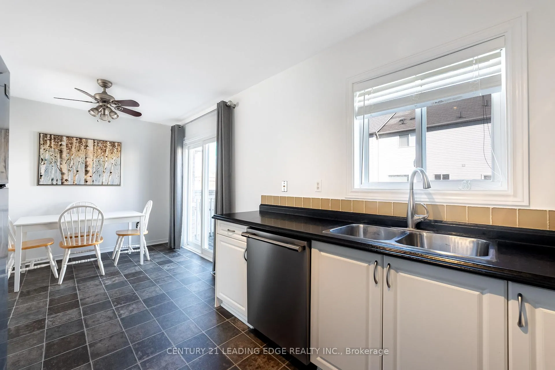 Photo 20 of 308 Sparrow Circle, Pickering, Highbush — HOMEH