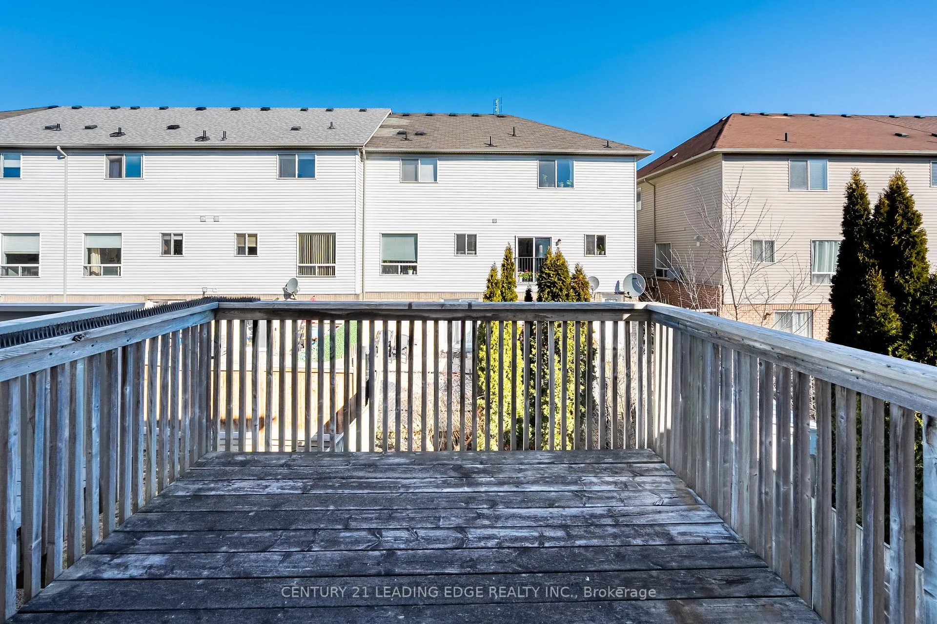 Photo 23 of 308 Sparrow Circle, Pickering, Highbush — HOMEH