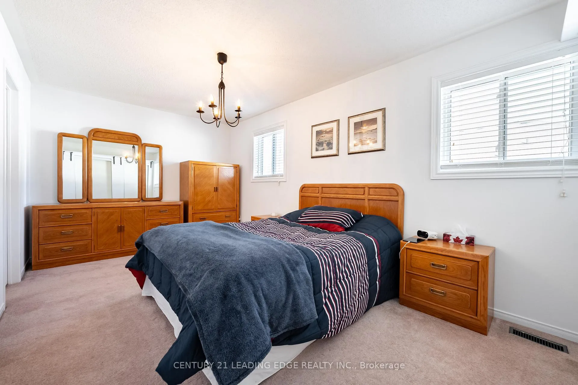 Photo 27 of 308 Sparrow Circle, Pickering, Highbush — HOMEH
