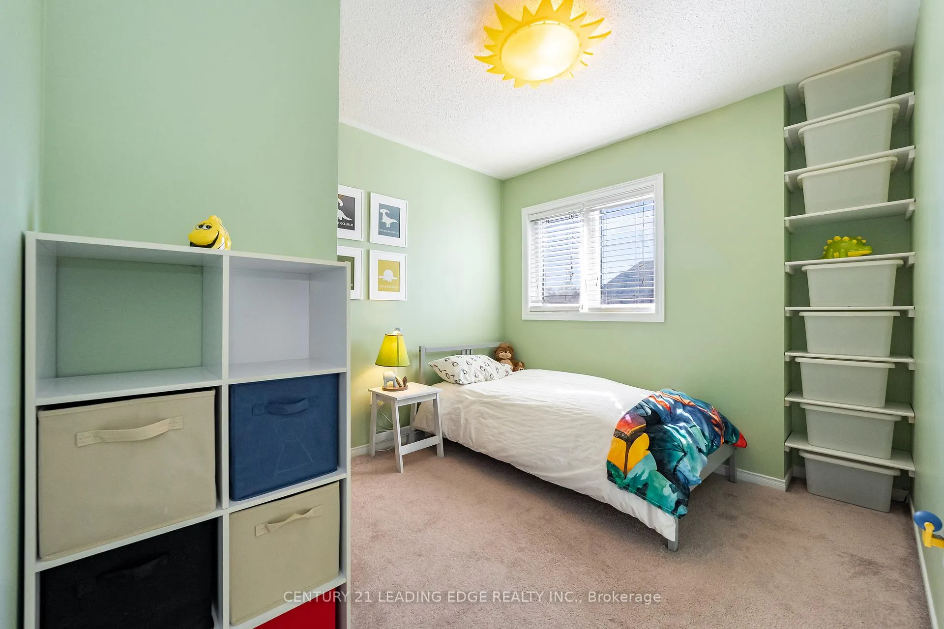 Photo 33 of 308 Sparrow Circle, Pickering, Highbush — HOMEH
