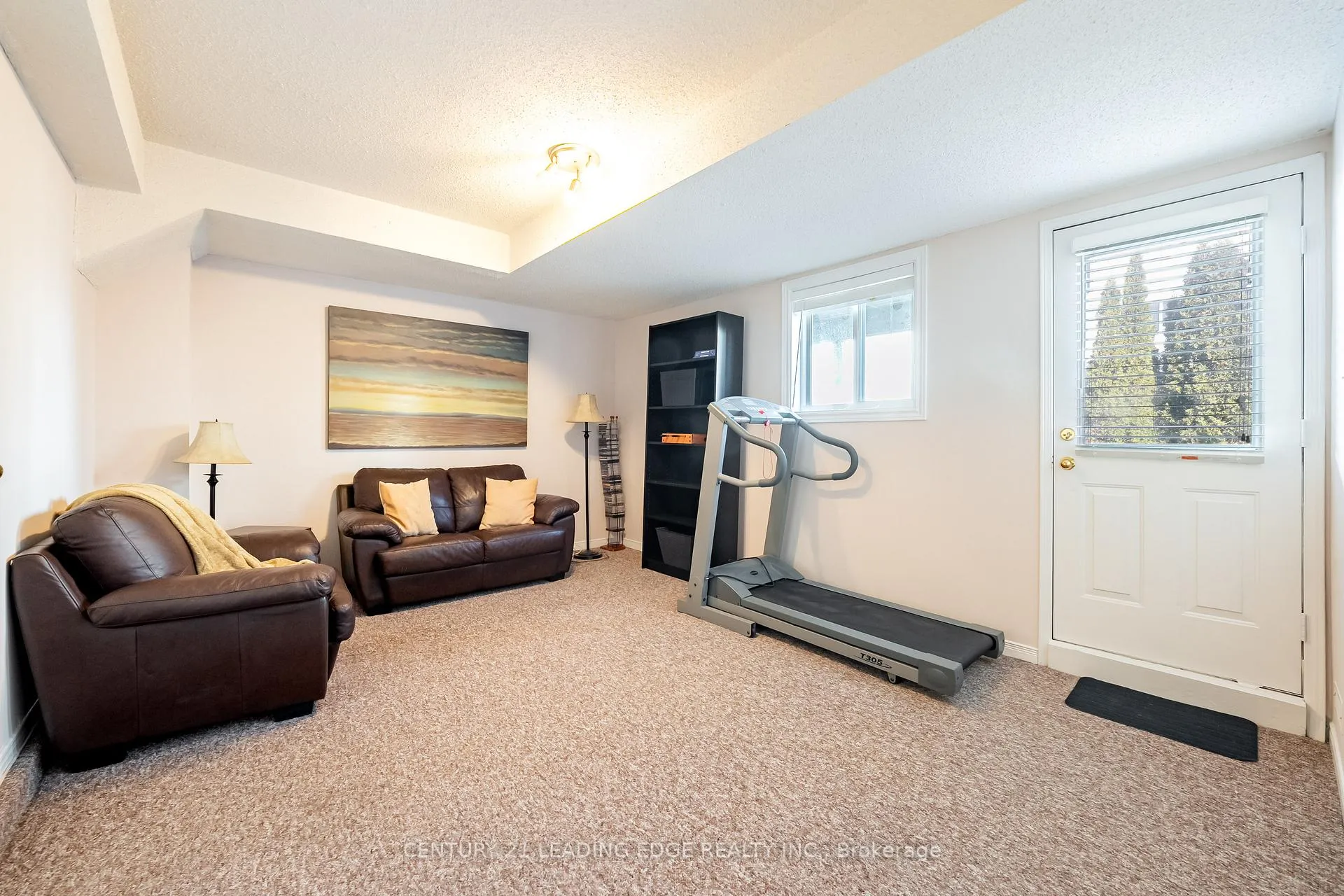 Photo 36 of 308 Sparrow Circle, Pickering, Highbush — HOMEH