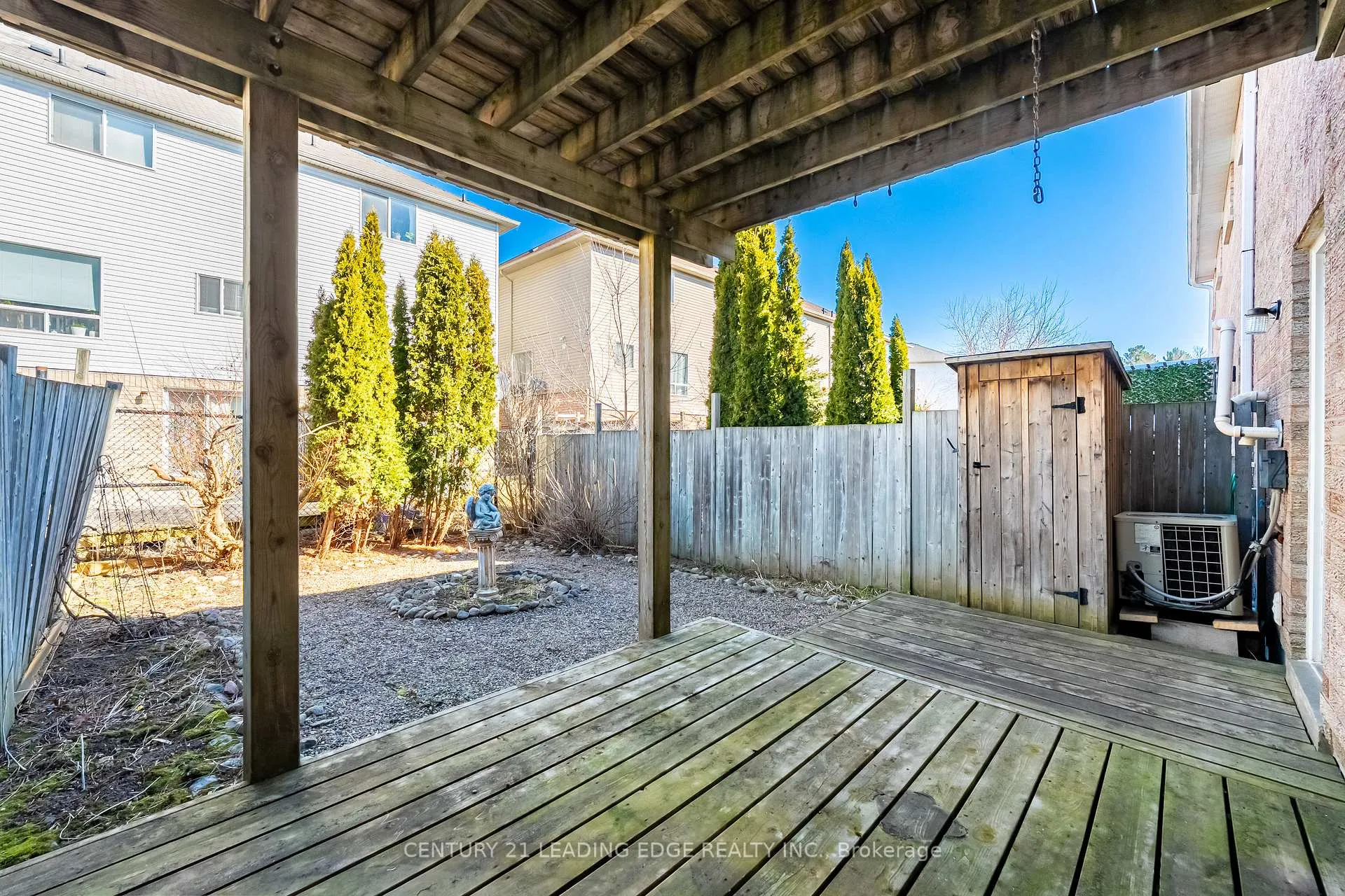 Photo 41 of 308 Sparrow Circle, Pickering, Highbush — HOMEH