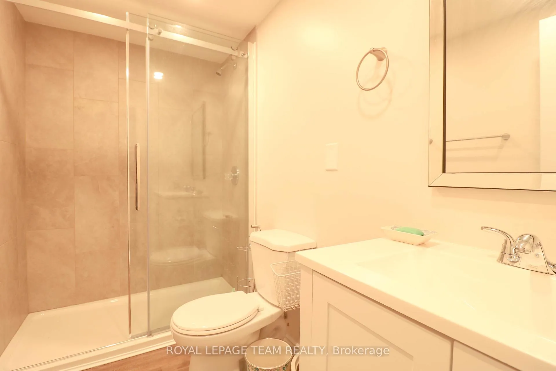 Photo 13 of 626 Albion Falls Drive, Ottawa, Barrhaven - Heritage Park — HOMEH