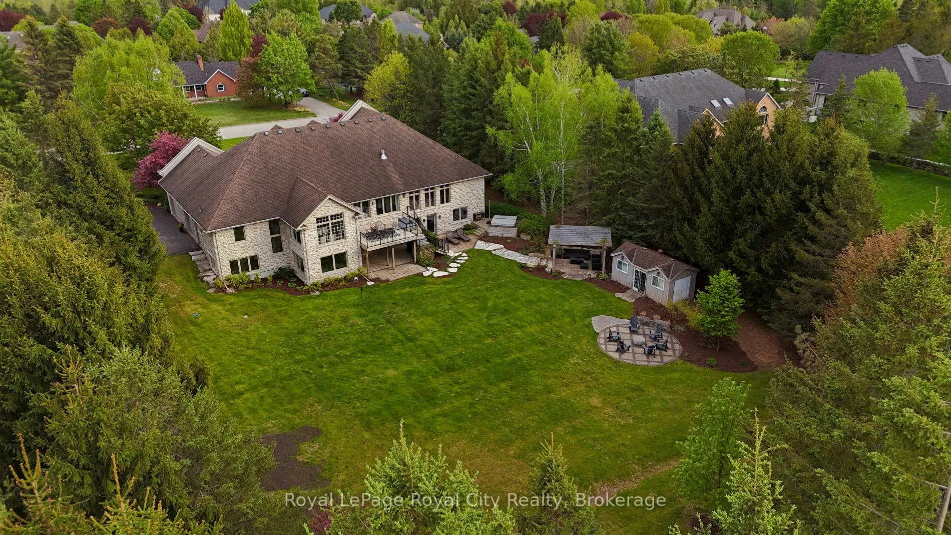 Photo 44 of 54 Bridle Path, Puslinch, Rural Puslinch East — HOMEH
