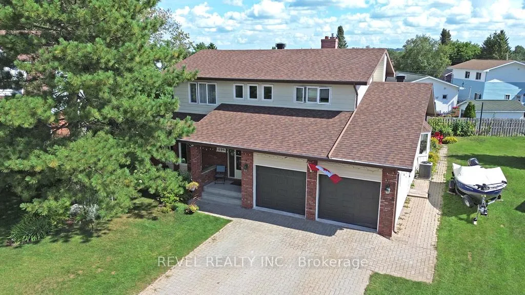 Photo 2 of 1089 Greeningdon Drive, Timmins, MTJ - Main Area — HOMEH