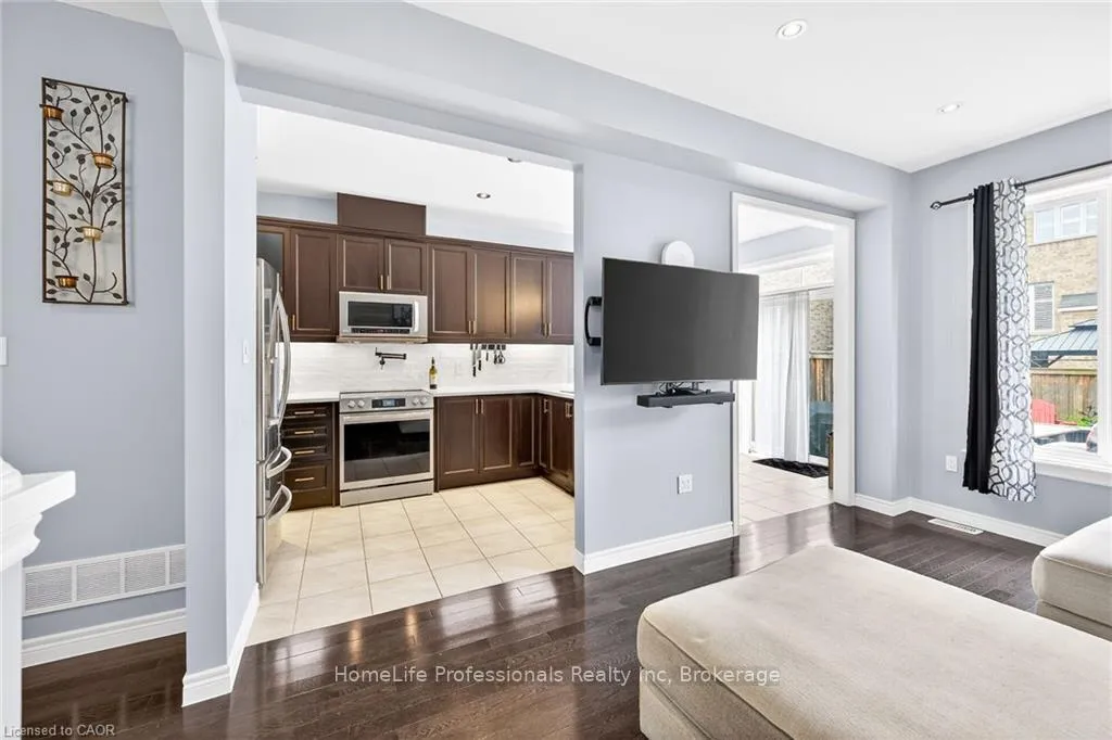 Photo 13 of 80 Summerberry Way, Hamilton, Sheldon — HOMEH