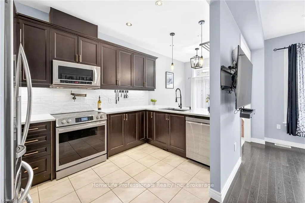 Photo 18 of 80 Summerberry Way, Hamilton, Sheldon — HOMEH