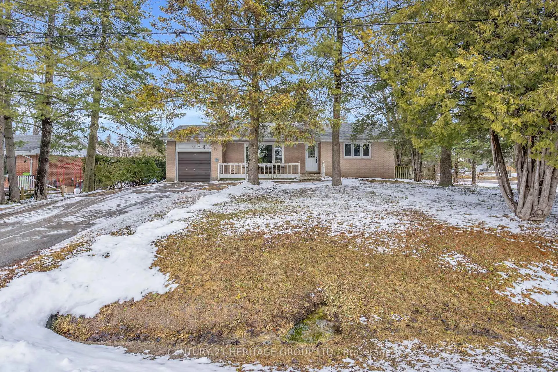 Photo 3 of 50 Main Street, Georgina, Pefferlaw — HOMEH
