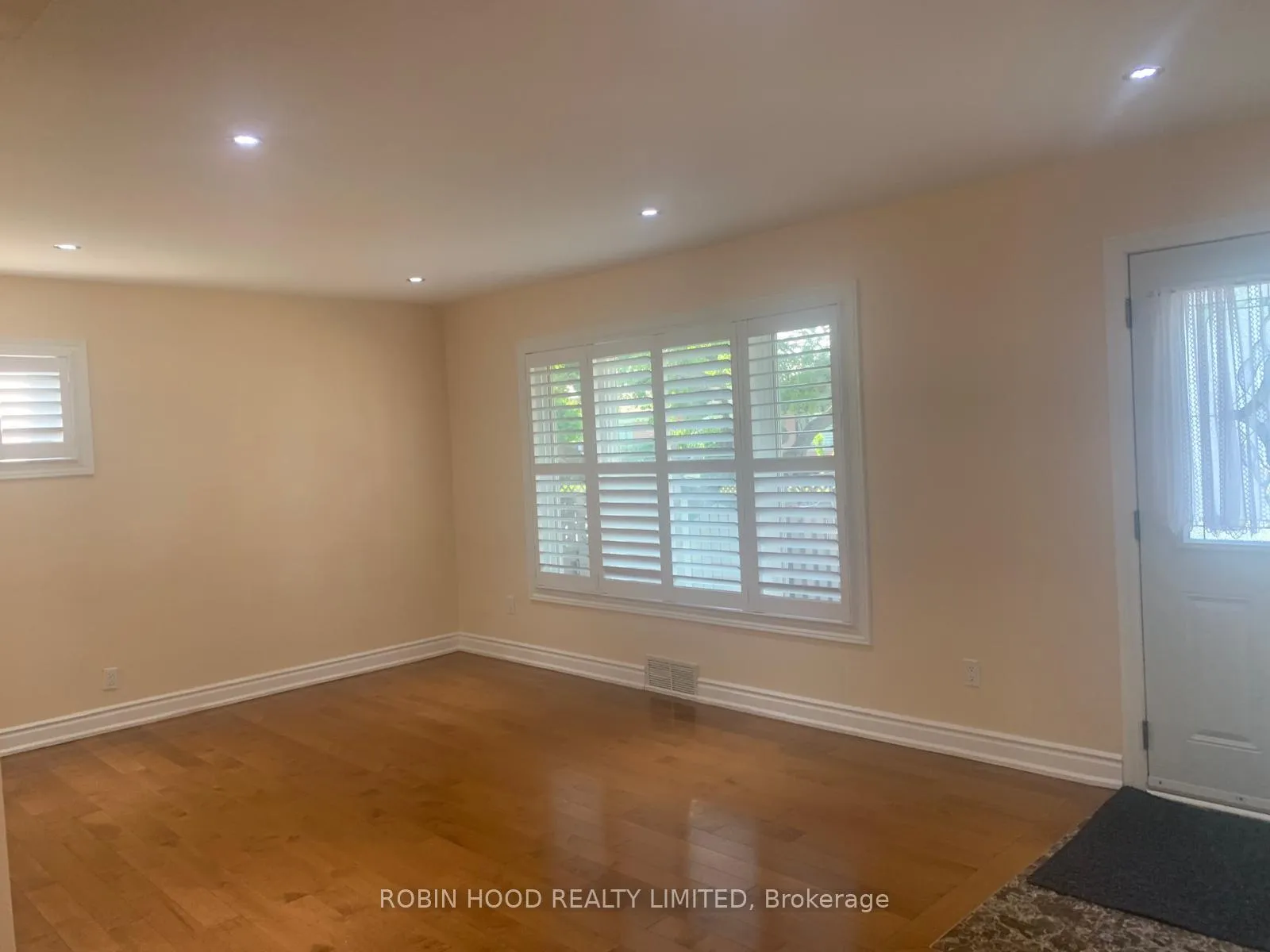 Photo 4 of Unit Main, 63 Pachino Boulevard, Scarborough, Wexford-Maryvale — HOMEH