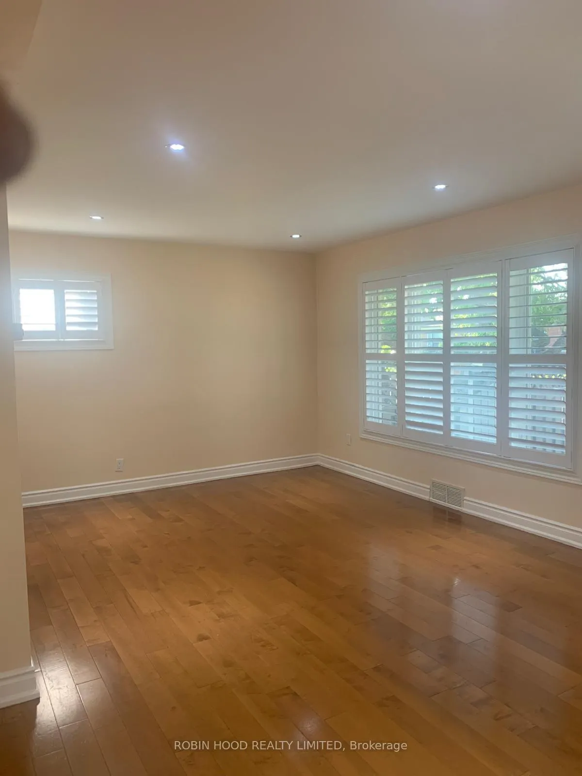 Photo 5 of Unit Main, 63 Pachino Boulevard, Scarborough, Wexford-Maryvale — HOMEH