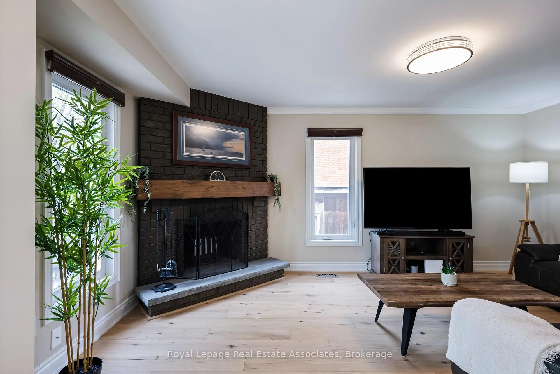 Photo 17 of 7 Nixon Crescent, Halton Hills, Georgetown — HOMEH