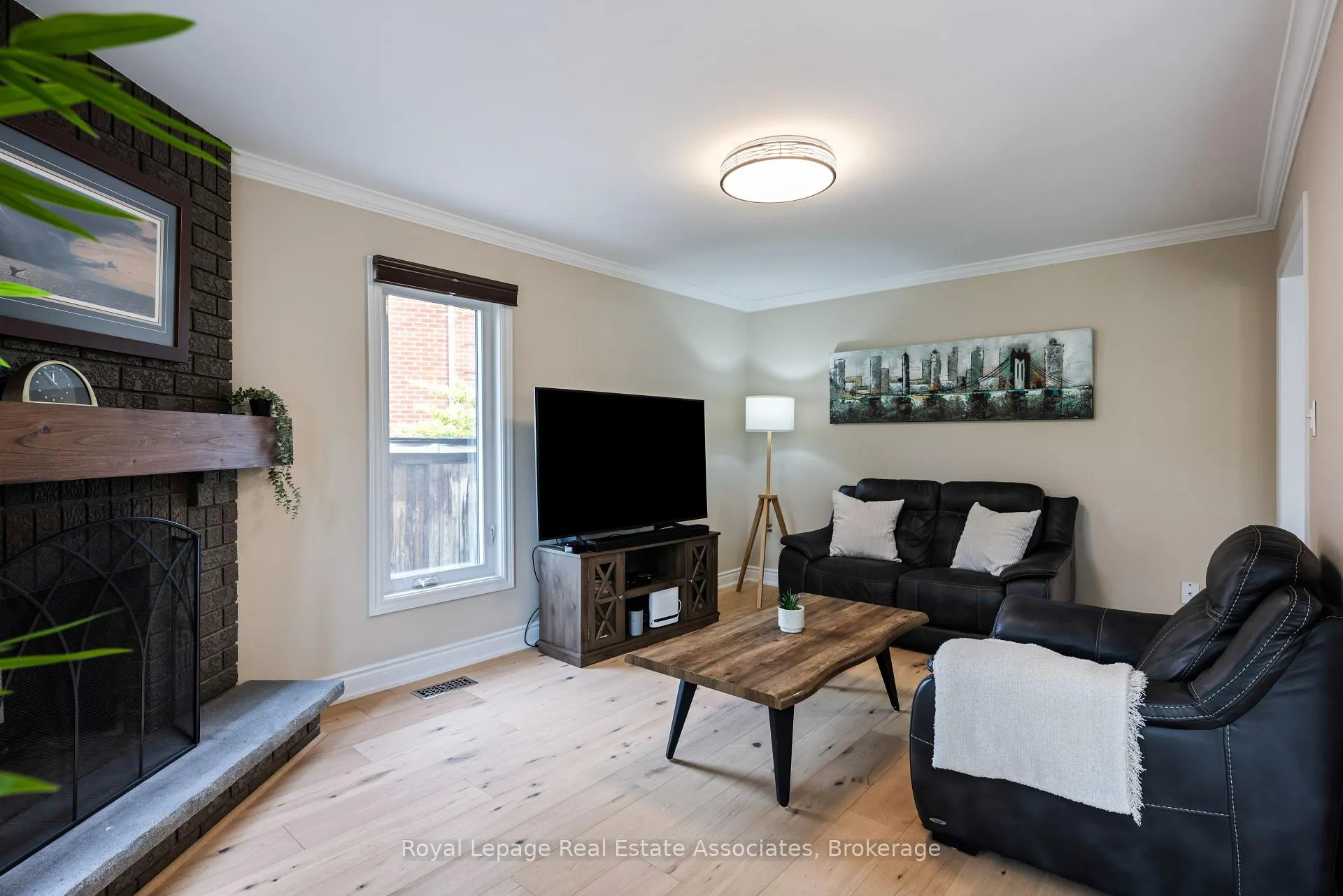 Photo 18 of 7 Nixon Crescent, Halton Hills, Georgetown — HOMEH