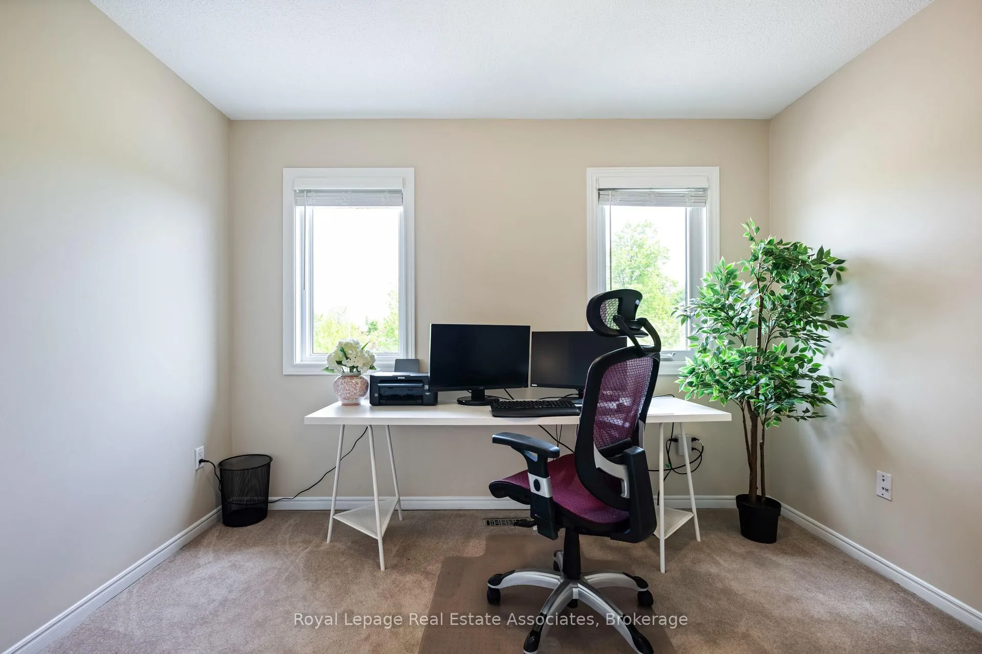Photo 27 of 7 Nixon Crescent, Halton Hills, Georgetown — HOMEH