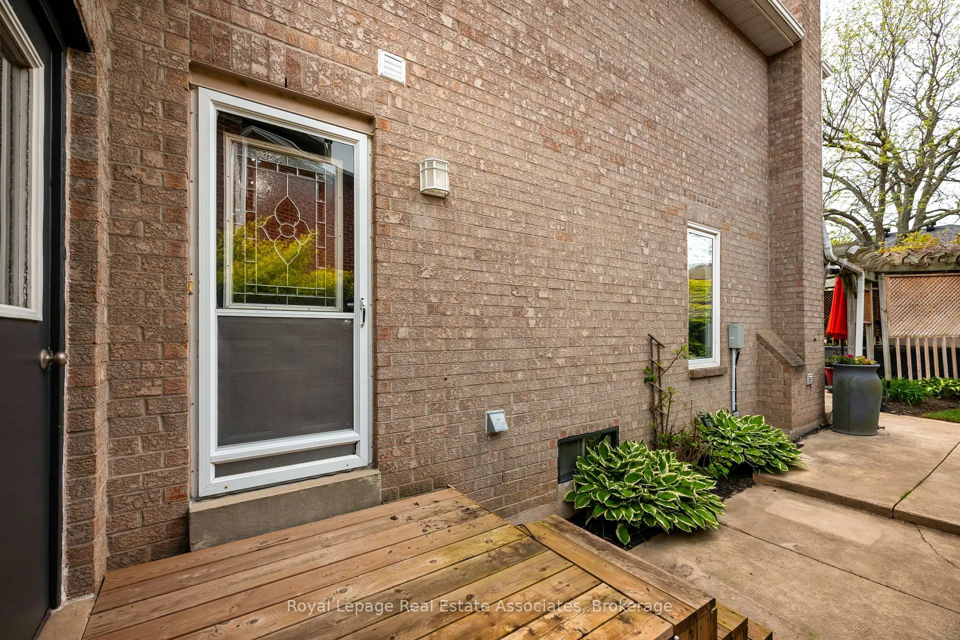 Photo 43 of 7 Nixon Crescent, Halton Hills, Georgetown — HOMEH
