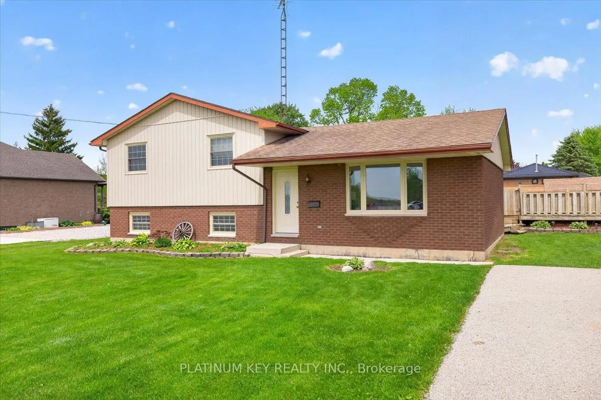 Photo 3 of 6460 Longwoods Road, Strathroy-Caradoc, Melbourne — HOMEH