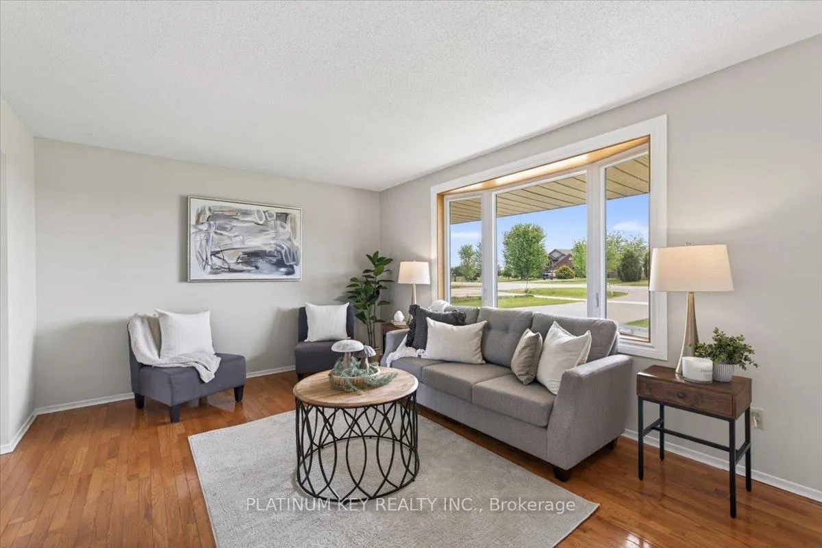 Photo 6 of 6460 Longwoods Road, Strathroy-Caradoc, Melbourne — HOMEH