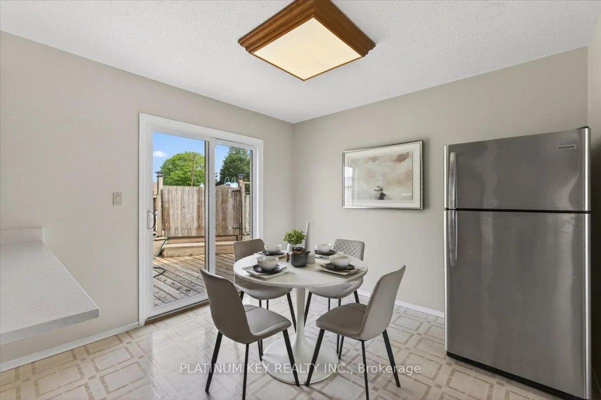 Photo 7 of 6460 Longwoods Road, Strathroy-Caradoc, Melbourne — HOMEH