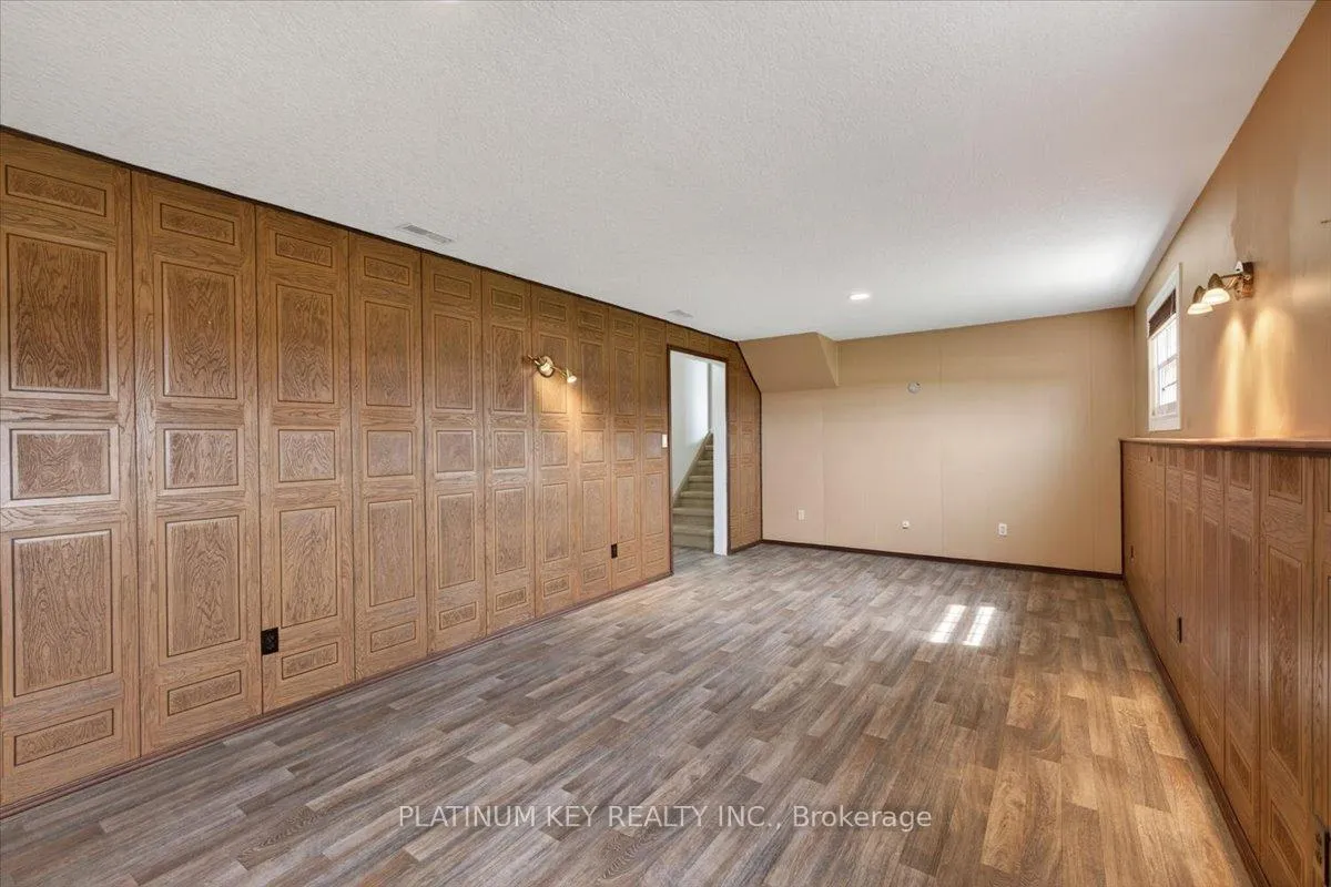 Photo 16 of 6460 Longwoods Road, Strathroy-Caradoc, Melbourne — HOMEH