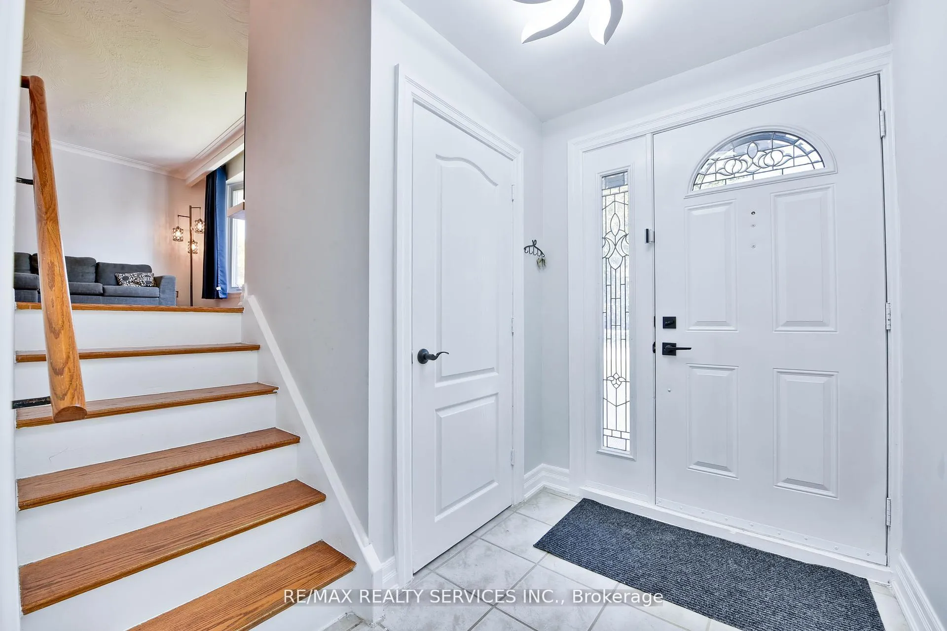 Photo 4 of 23 Windermere Court, Brampton, Northwood Park — HOMEH