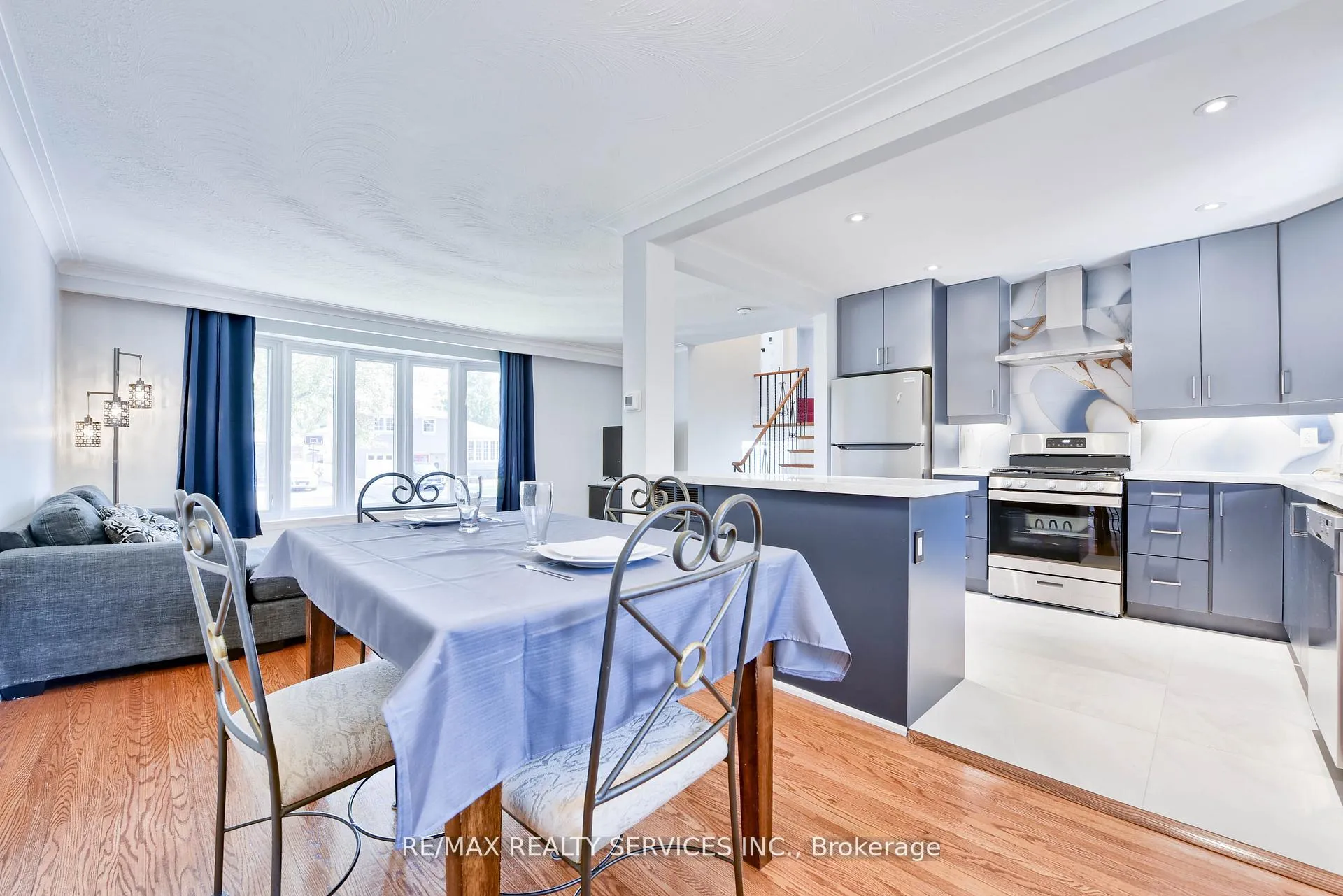 Photo 11 of 23 Windermere Court, Brampton, Northwood Park — HOMEH
