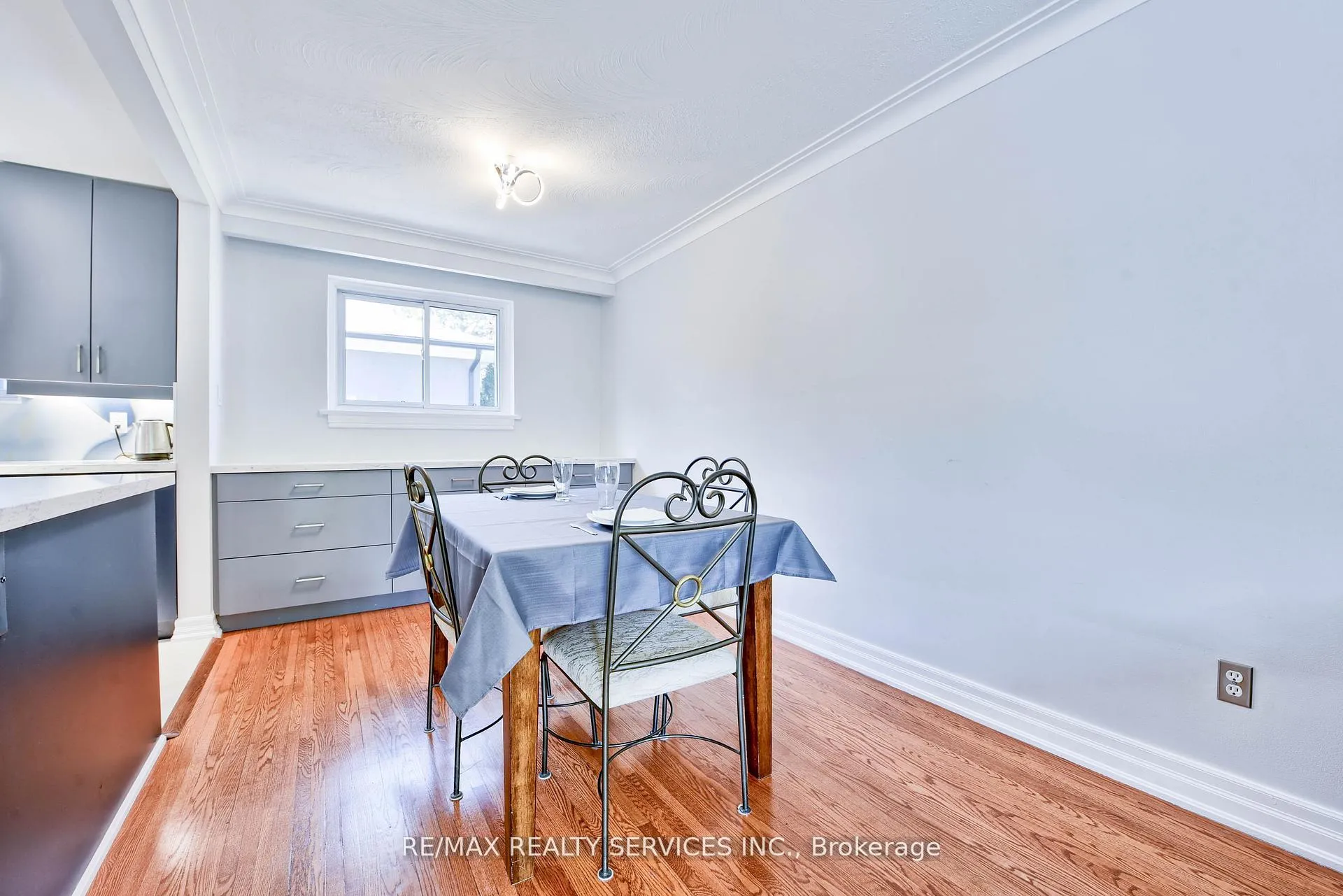 Photo 12 of 23 Windermere Court, Brampton, Northwood Park — HOMEH