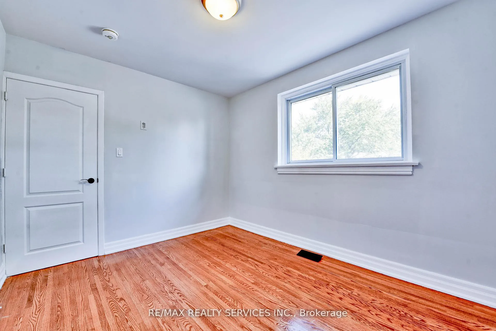 Photo 19 of 23 Windermere Court, Brampton, Northwood Park — HOMEH