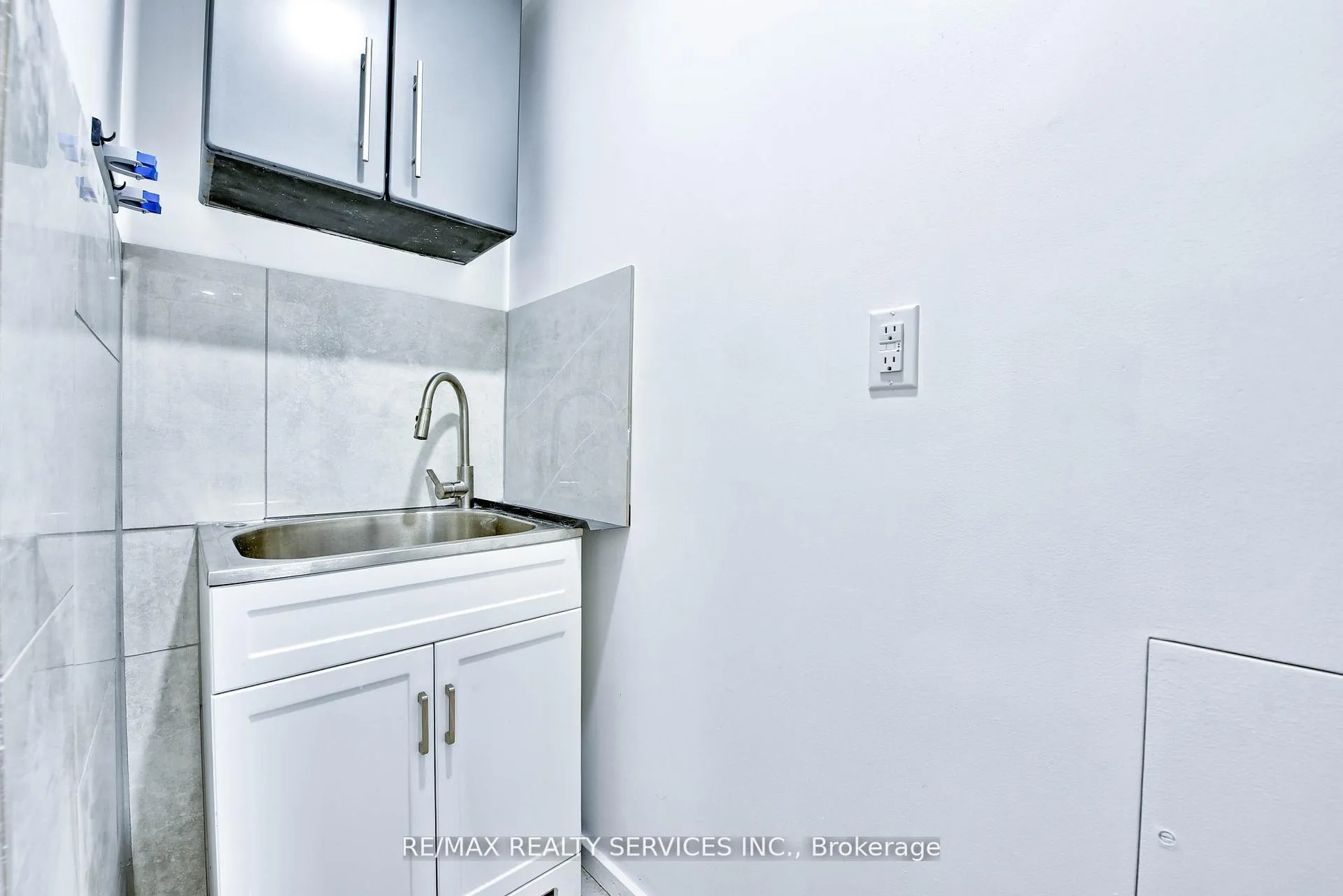 Photo 33 of 23 Windermere Court, Brampton, Northwood Park — HOMEH