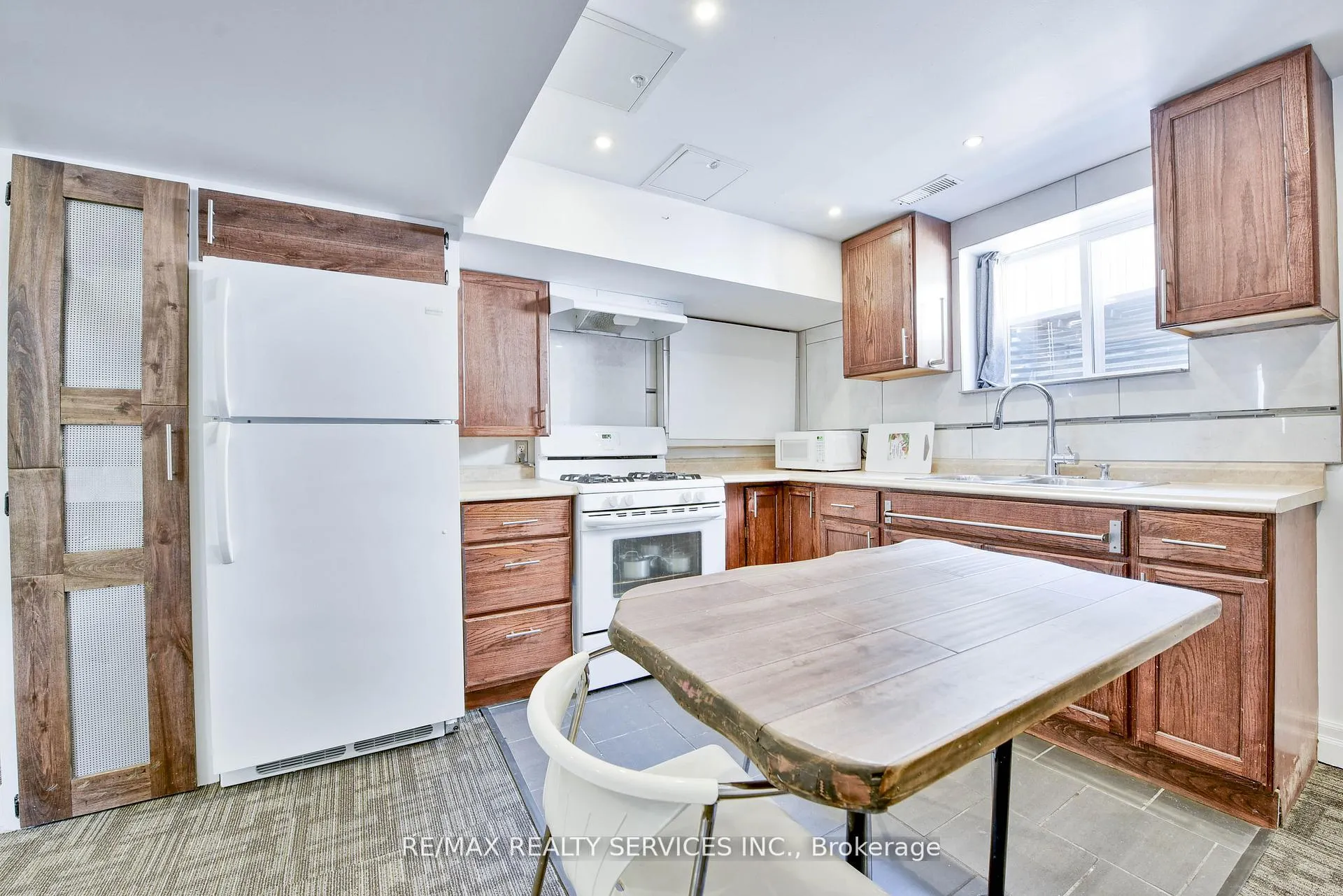 Photo 35 of 23 Windermere Court, Brampton, Northwood Park — HOMEH