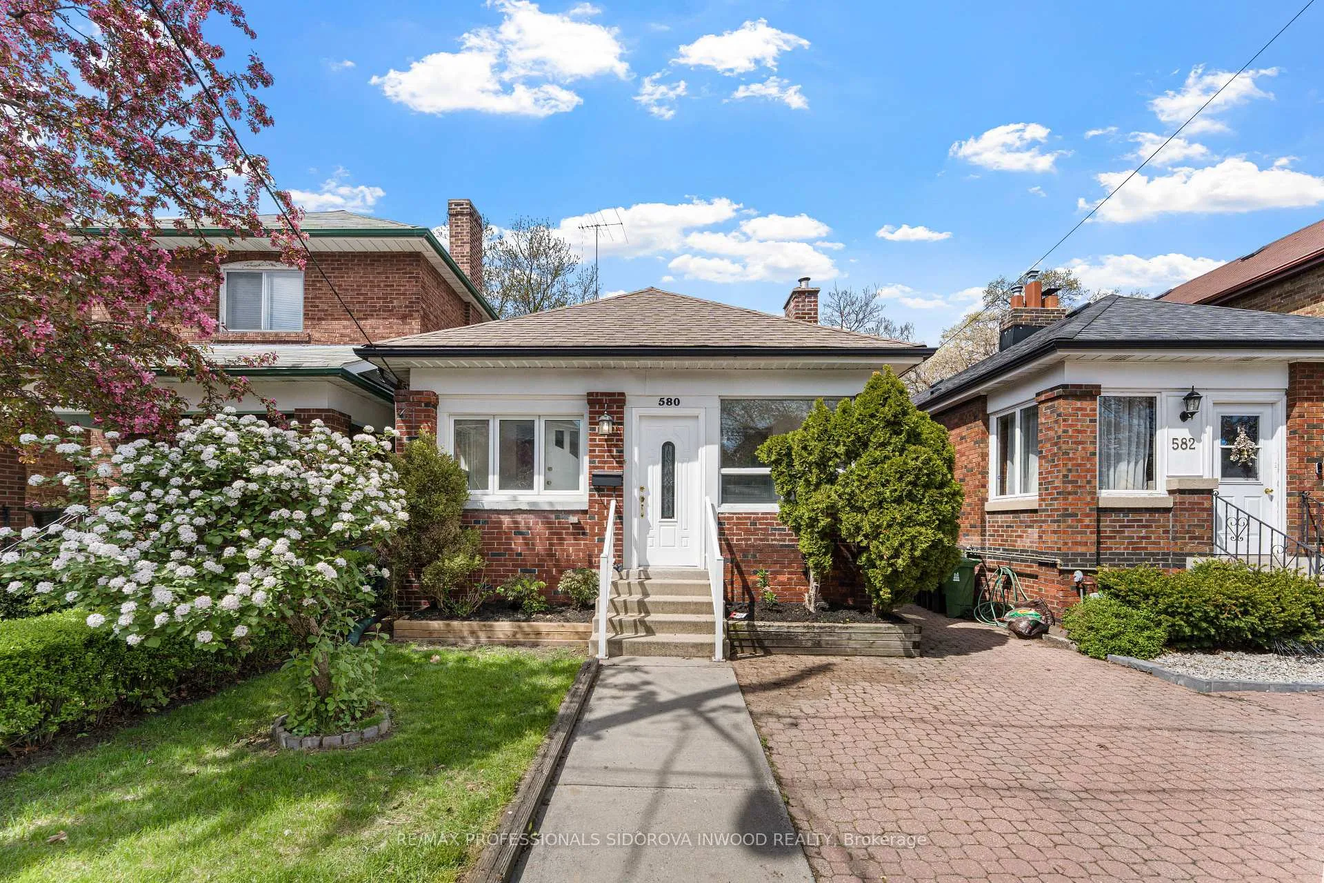 Photo 1 of 580 Willard Avenue, Toronto, Runnymede-Bloor West Village — HOMEH