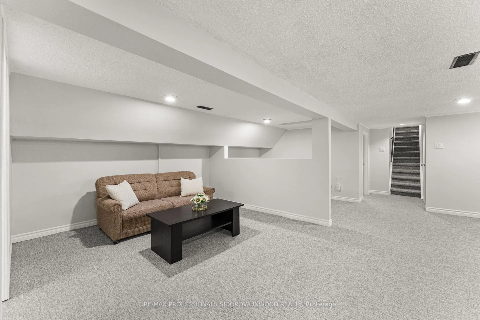 Photo 25 of 580 Willard Avenue, Toronto, Runnymede-Bloor West Village — HOMEH