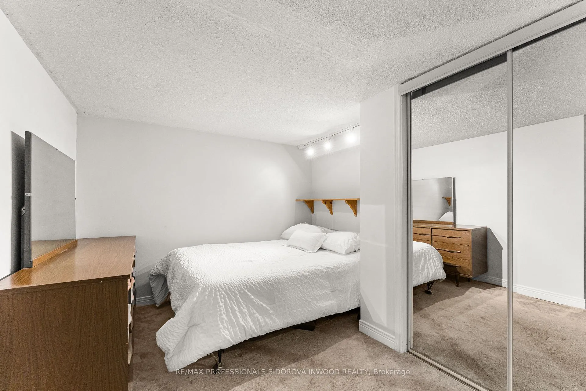 Photo 27 of 580 Willard Avenue, Toronto, Runnymede-Bloor West Village — HOMEH
