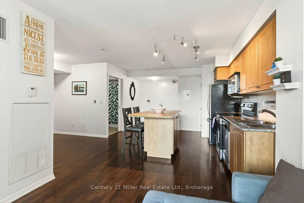 Photo 10 of Unit 562, 209 Fort York Boulevard, Toronto, Niagara — HOMEH