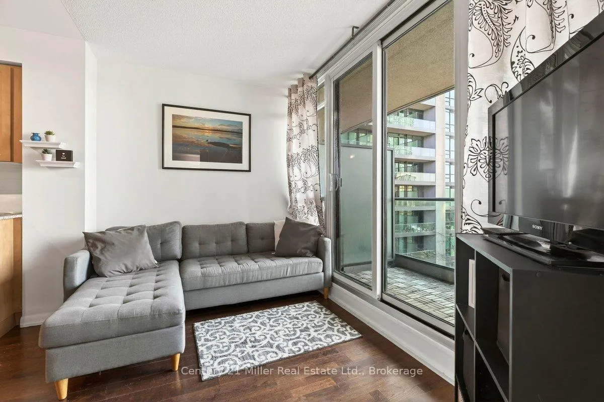 Photo 20 of Unit 562, 209 Fort York Boulevard, Toronto, Niagara — HOMEH