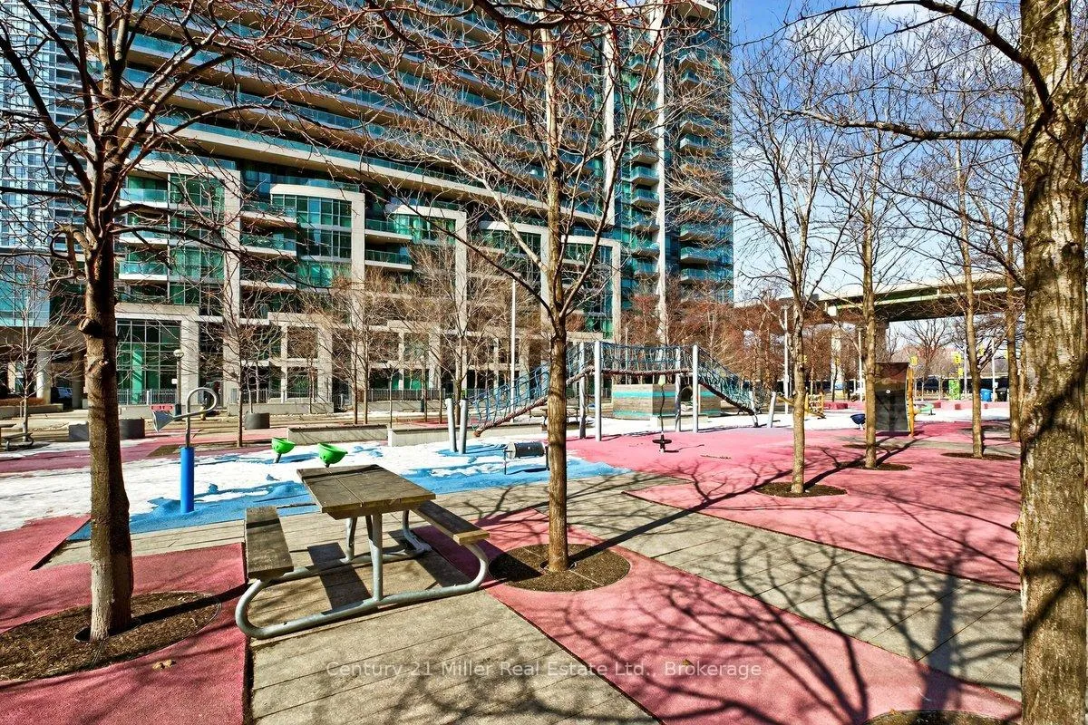 Photo 21 of Unit 562, 209 Fort York Boulevard, Toronto, Niagara — HOMEH