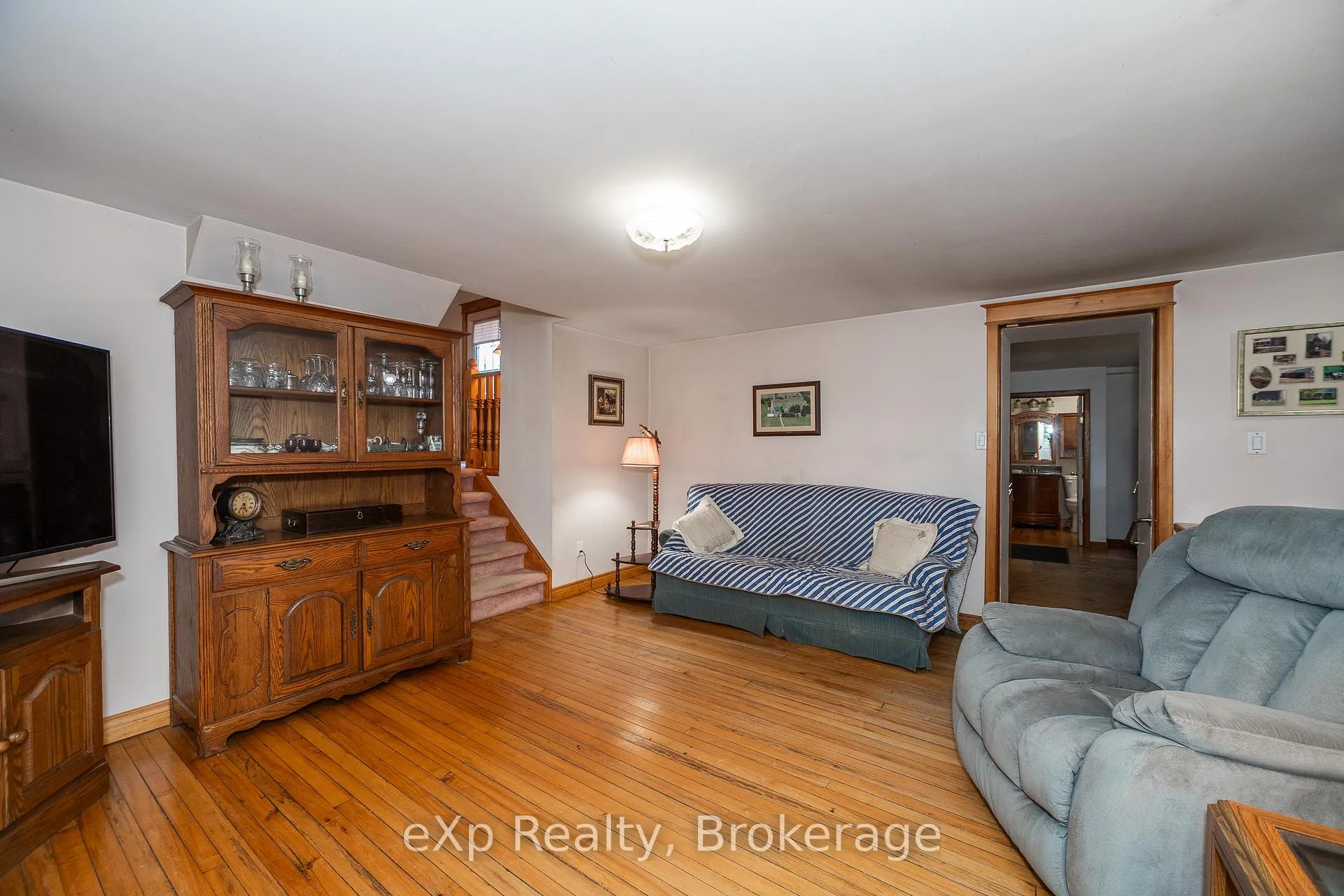 Photo 10 of 116826 Grey Road 3, Chatsworth — HOMEH