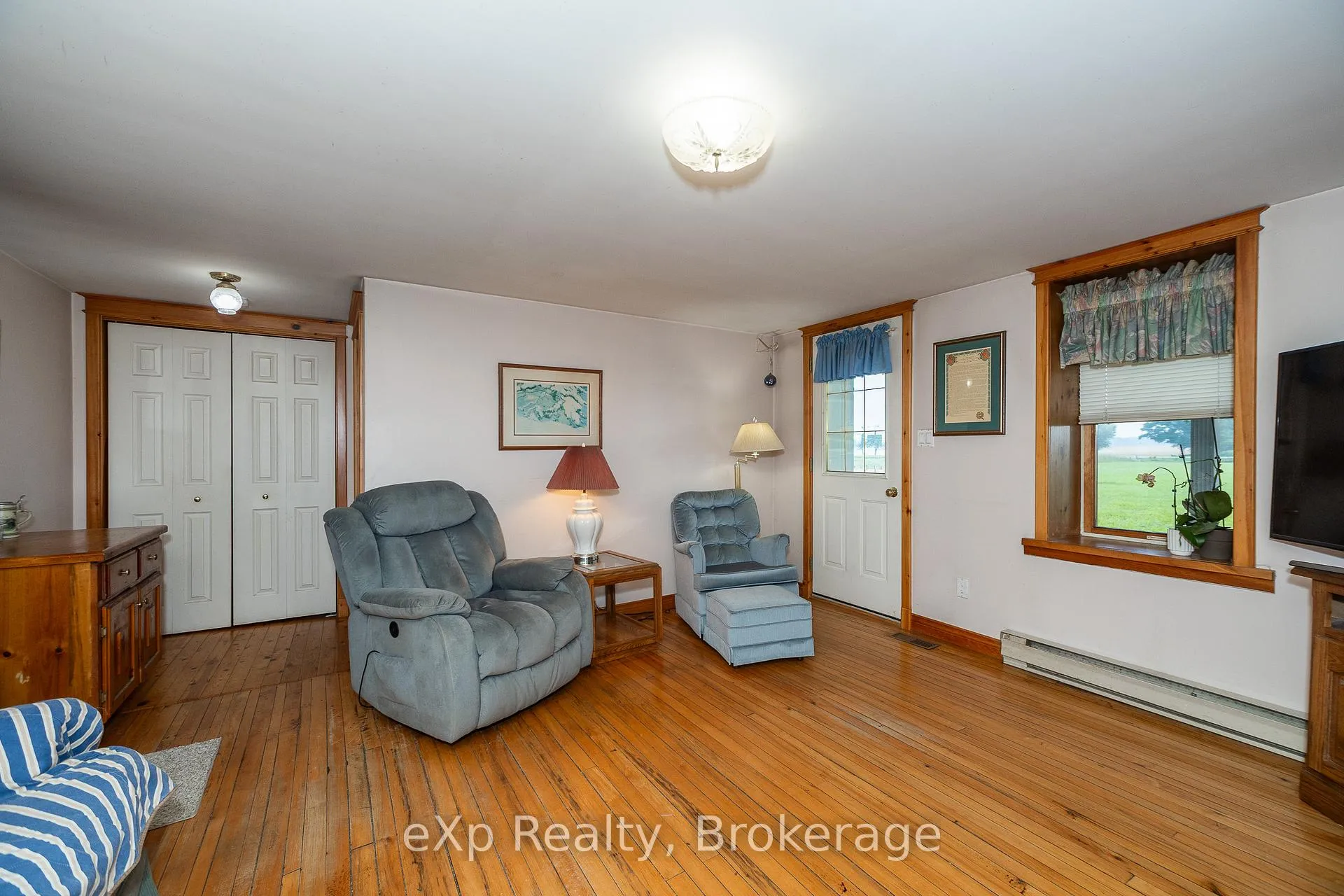 Photo 11 of 116826 Grey Road 3, Chatsworth — HOMEH