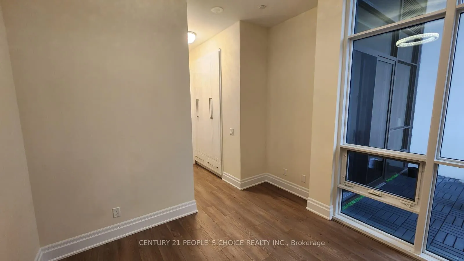Photo 8 of Unit PH03, 9075 Jane Street, Vaughan, Concord — HOMEH