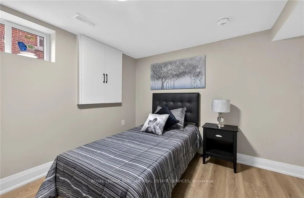 Photo 10 of Unit Lower, 150 Brucedale Avenue E, Hamilton, Centremount — HOMEH