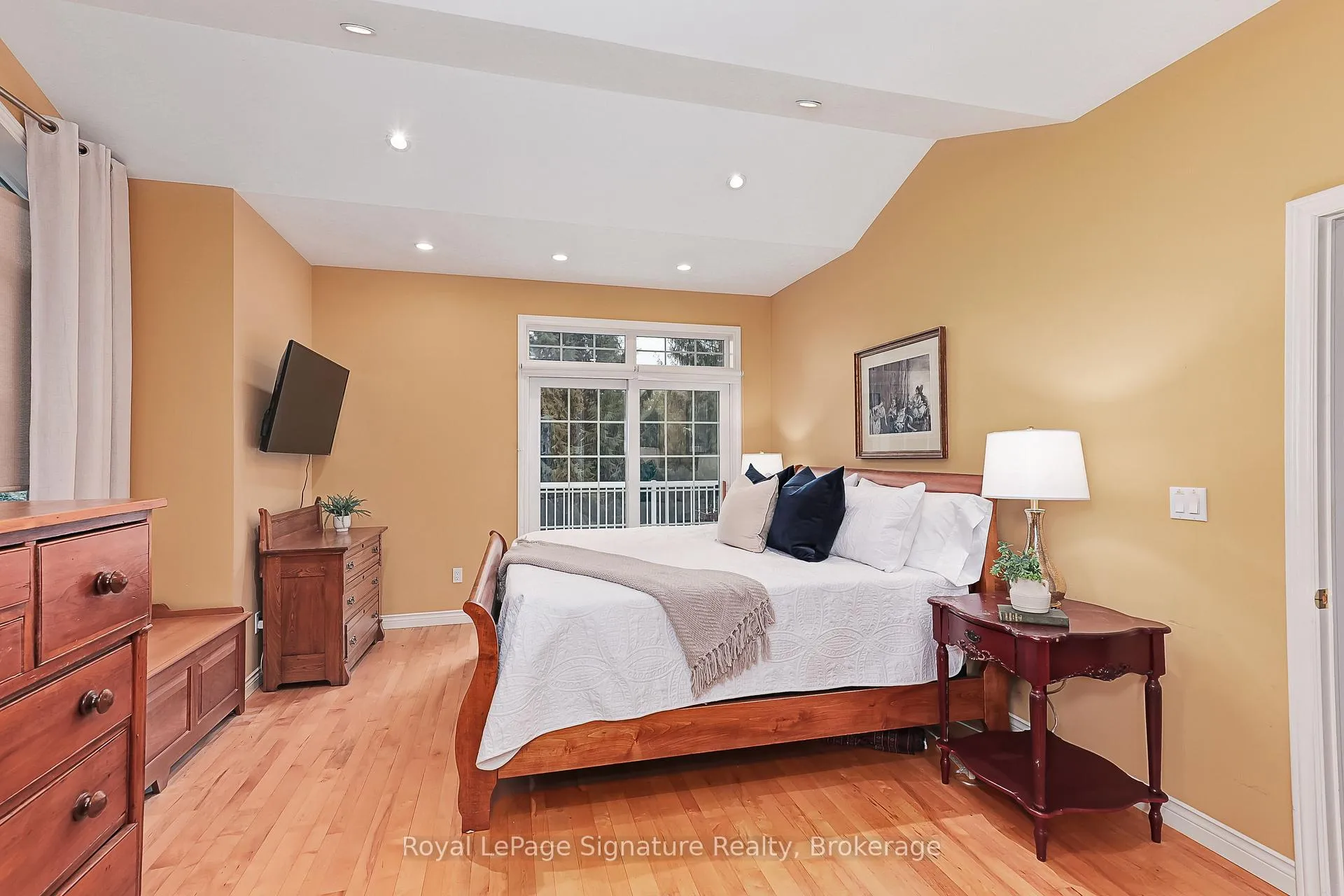 Photo 12 of 180 Russell Street E, Blue Mountains — HOMEH
